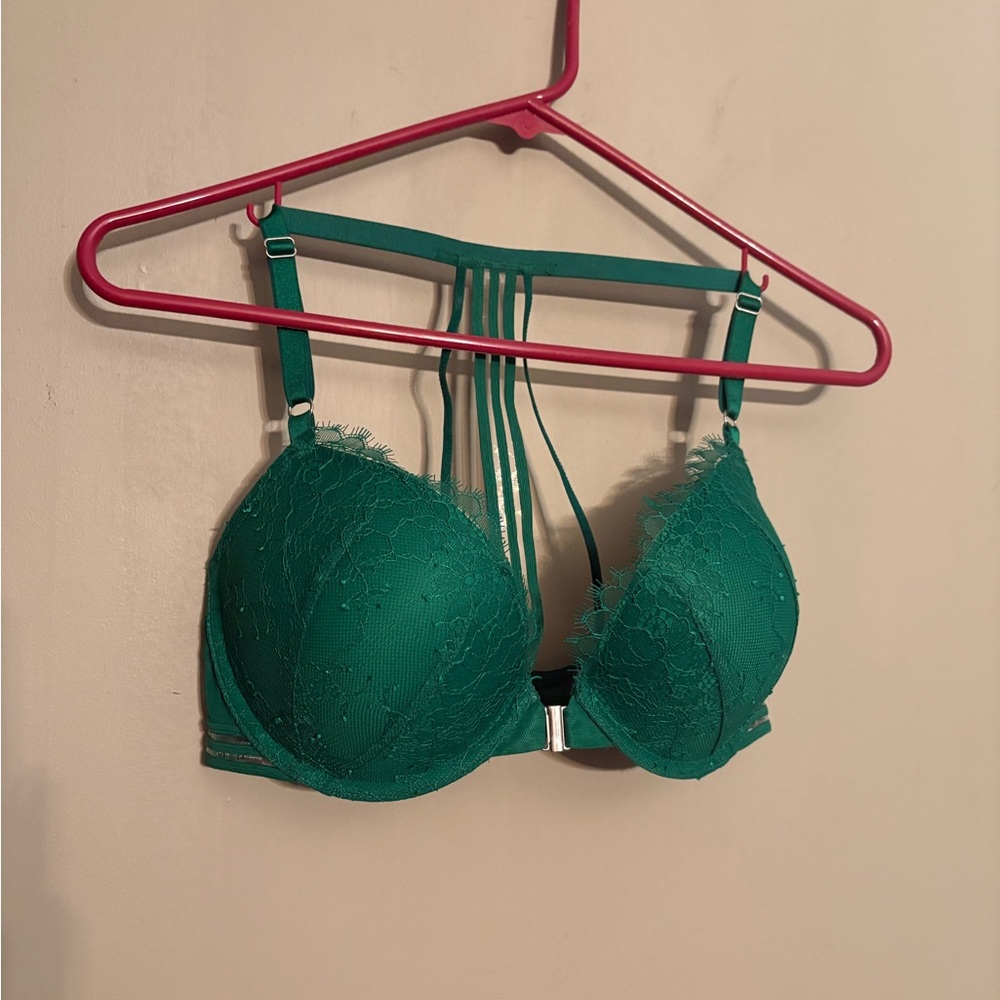 Elegant Green Lace‎ Victoria Secret Bra Y back front snap 34D